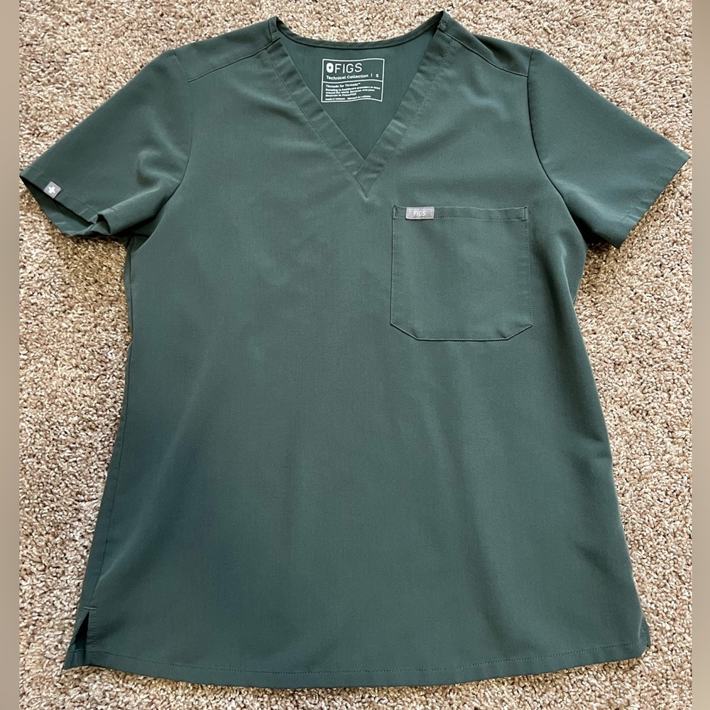 Women’s figs bonsai one pocket Catarina scrub top- Small